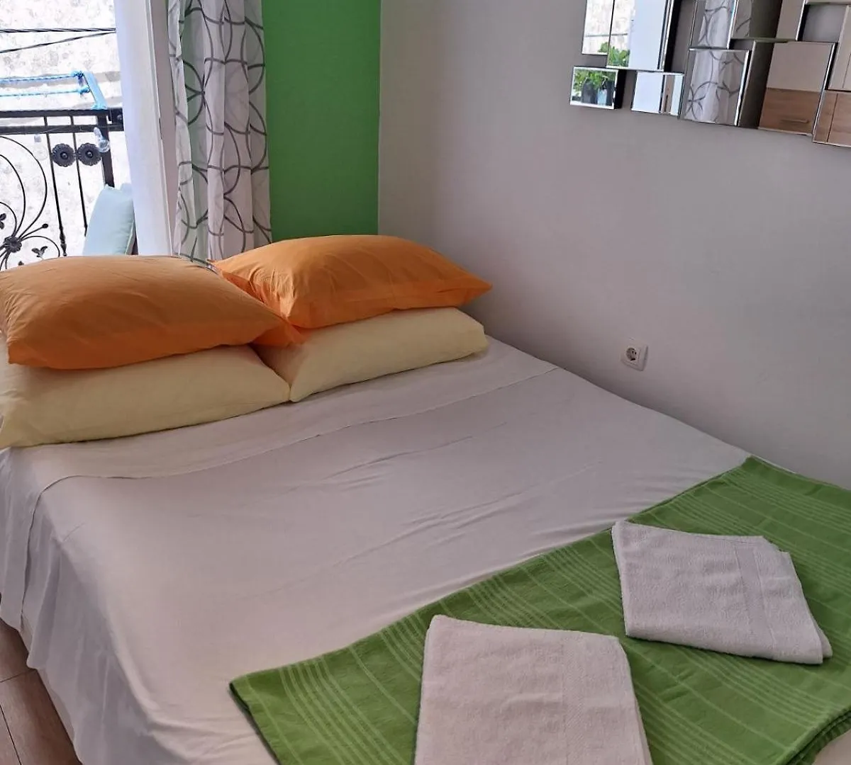Lavanda Apartment & Studio - Old Town 木洛希尼 0*,  克罗地亚